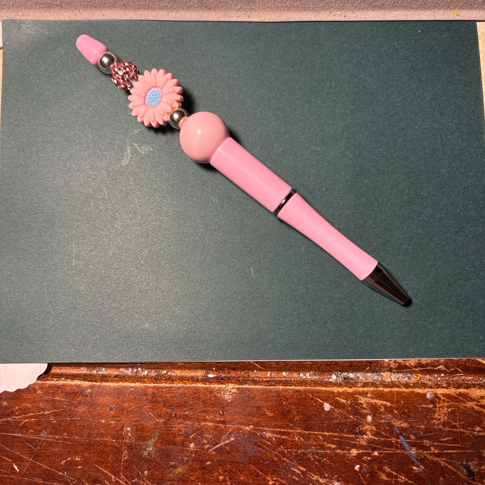 Elegant Pink Floral Beaded Pen